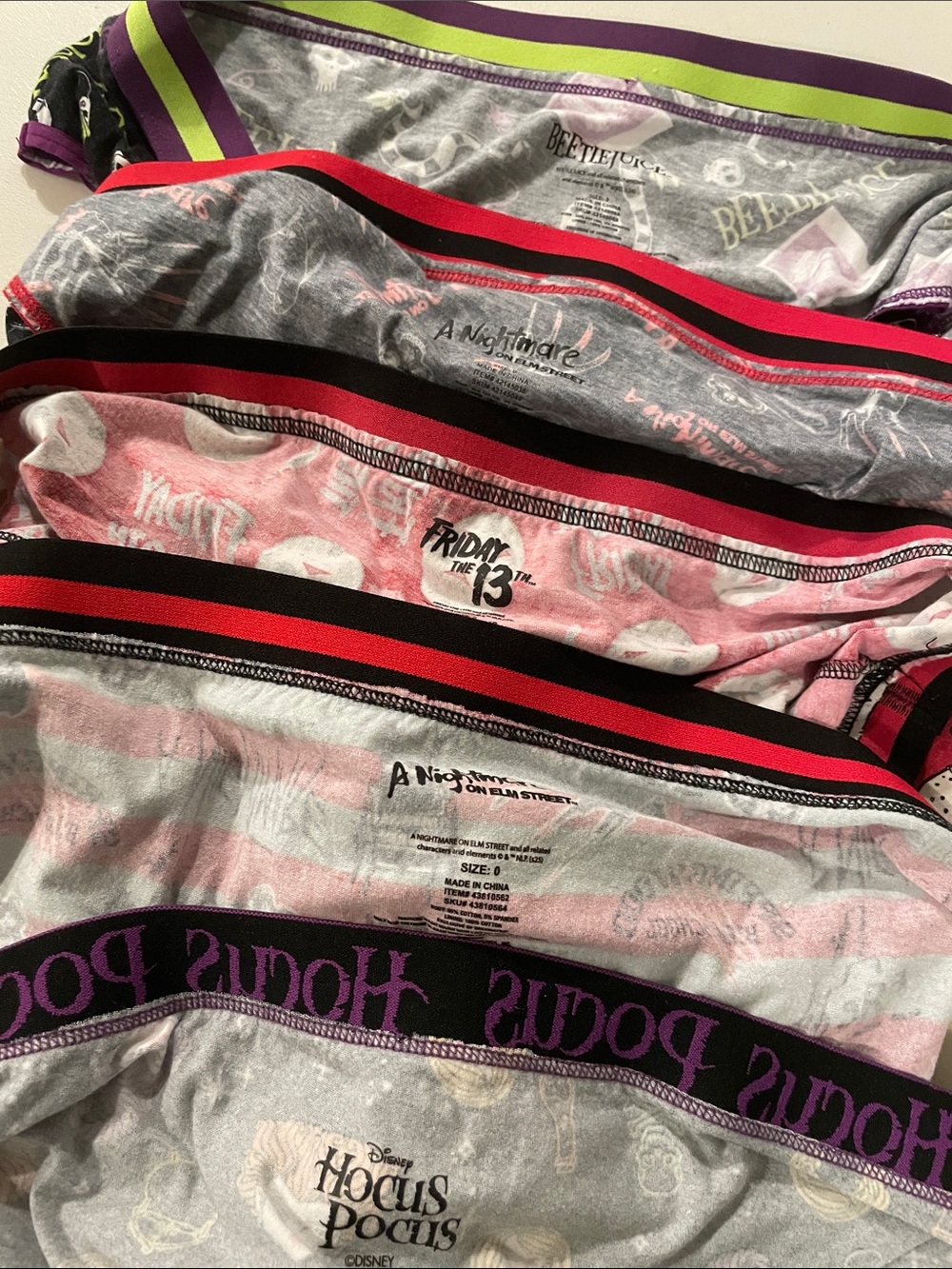 5x torrid Black & Red Hocus Pocus, Beetlejuice & Horror Print Panty Set P7 - Picture 8 of 9